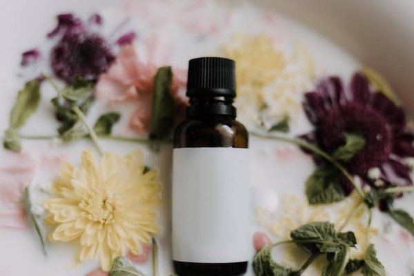 Quels sont les soins naturels pour purifier son cuir chevelu ?